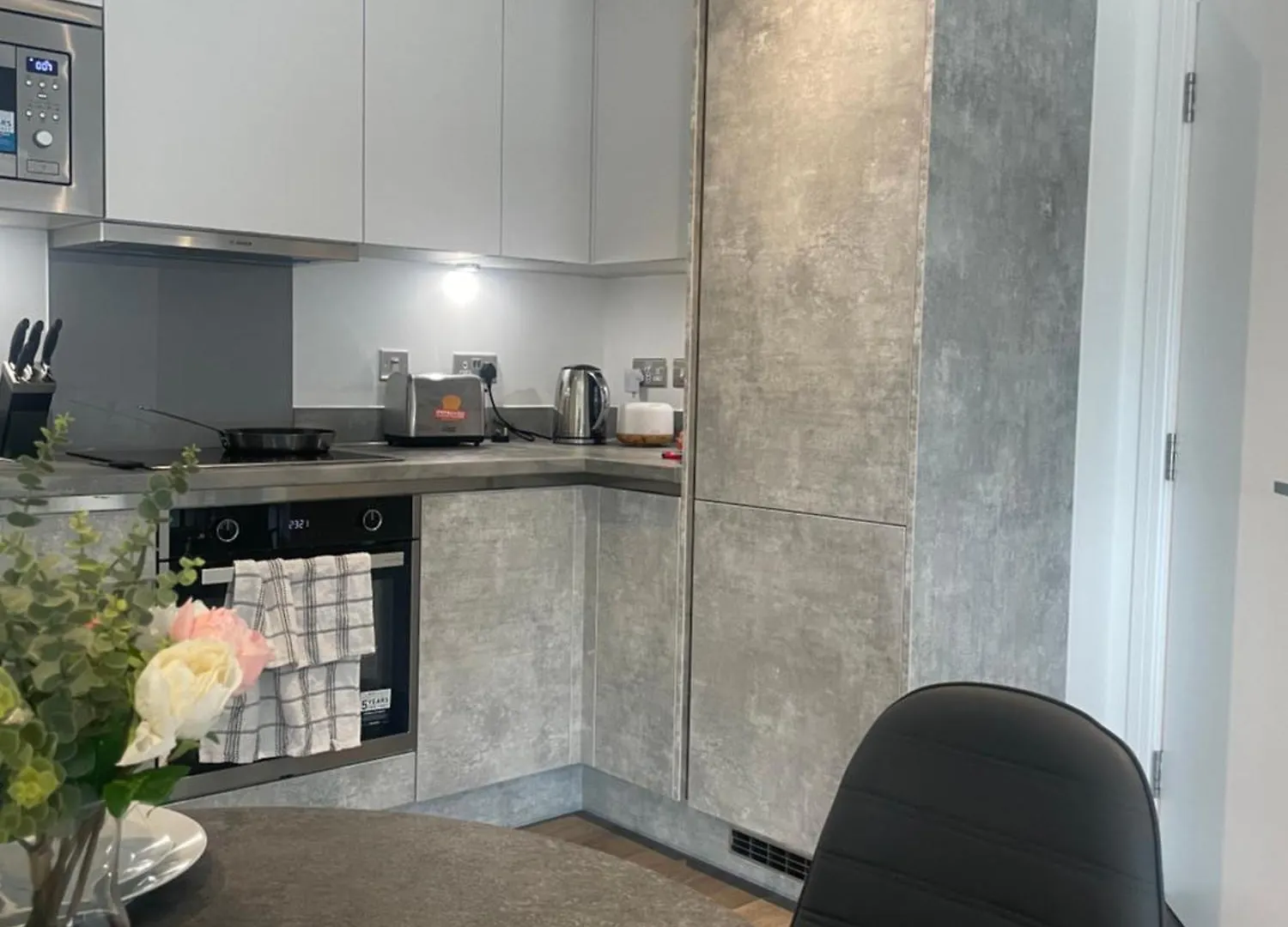 Brand New Stunning 2-Bed Apartment In Dagenham